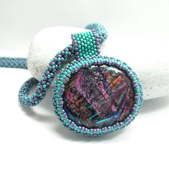 Hand embroidered Dichroic Cabochon necklace - Picture 13 of 13